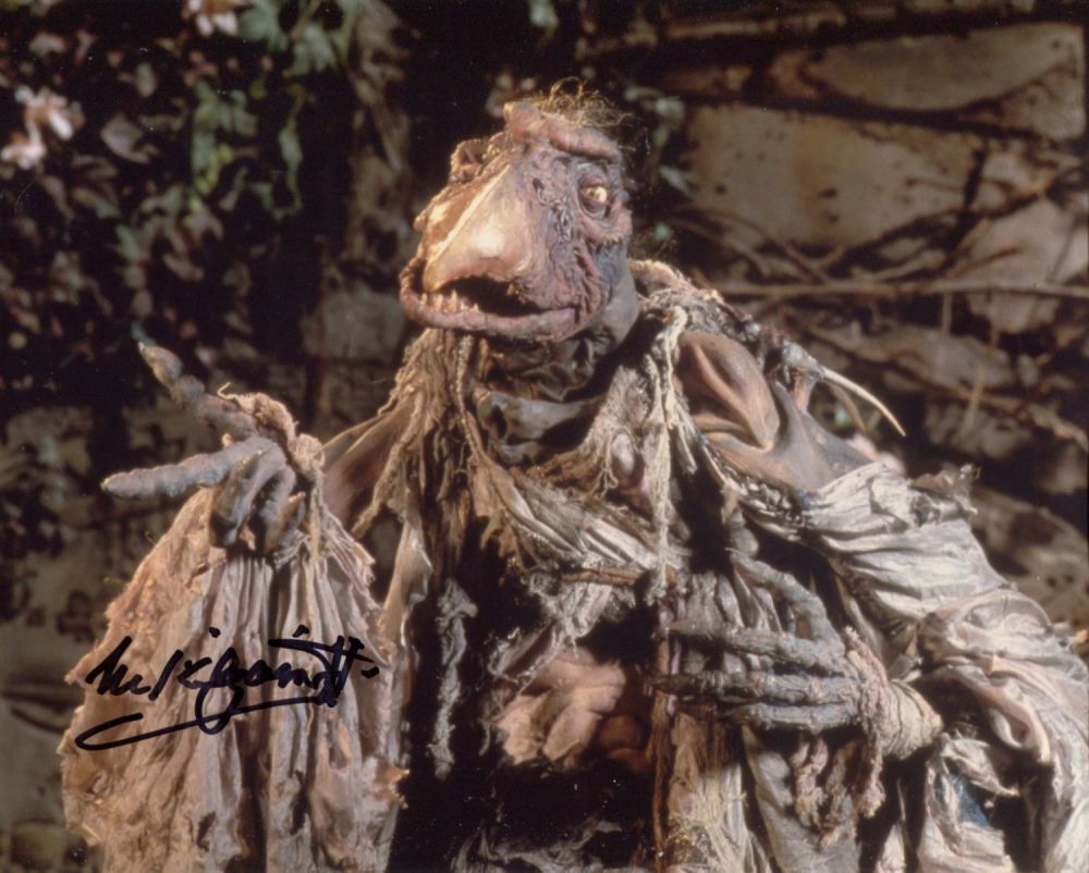Lot 516: The Dark Crystal 8x10 fantasy movie photo signed...