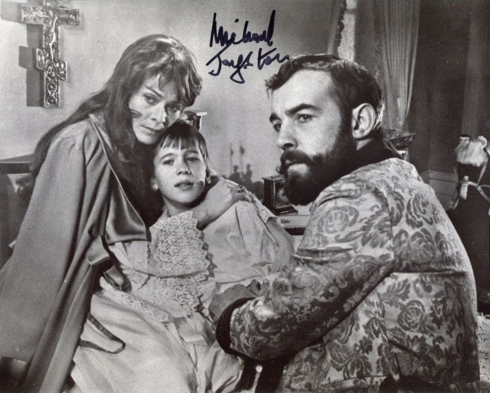 Lot 555: Nicholas and Alexandra epic movie photo signed by...