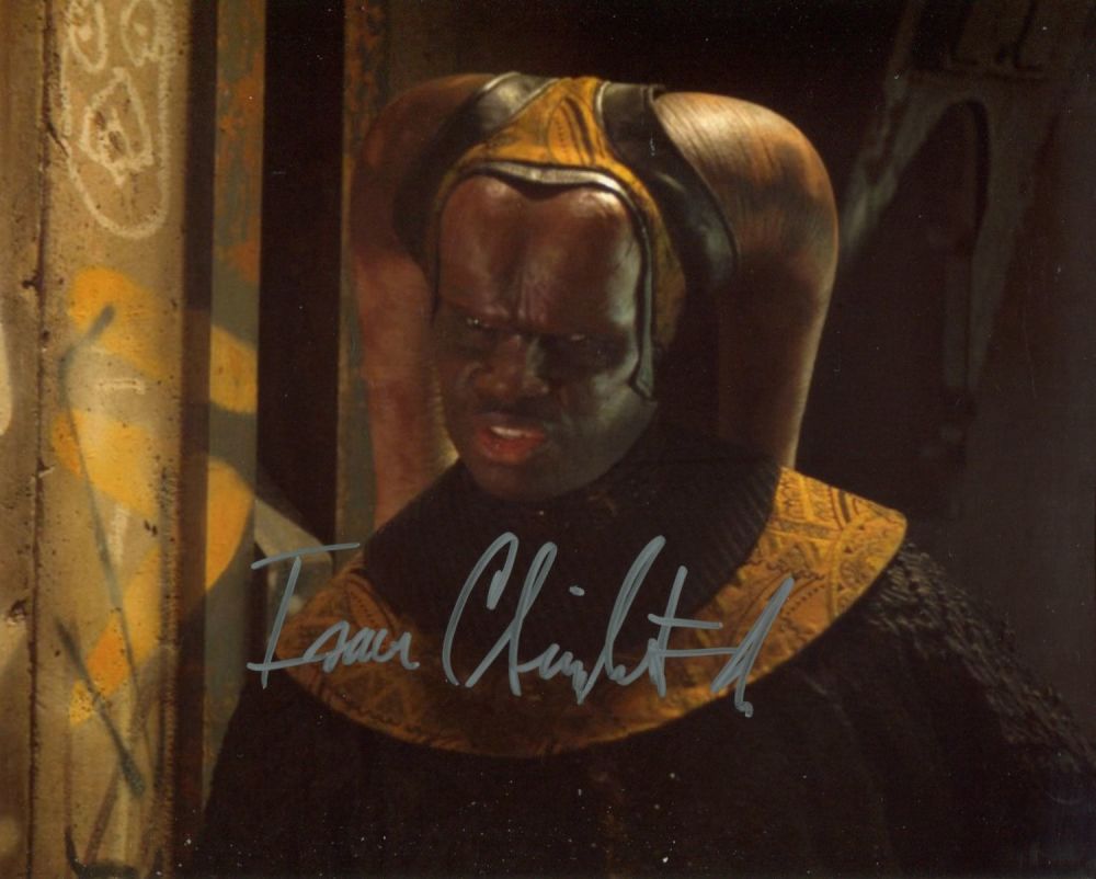 Lot 557: Star Wars The Mandalorian 8x10 photo signed by...
