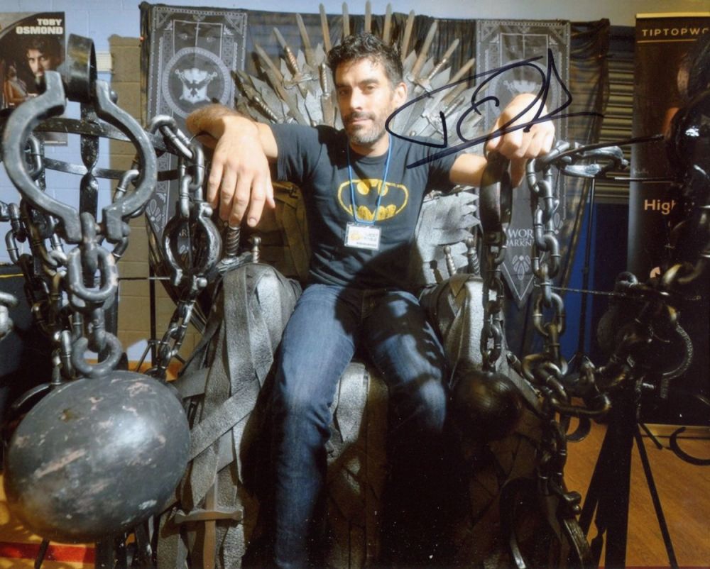 Lot 563: Game of Thrones actor Toby Osmond signed 8x10...