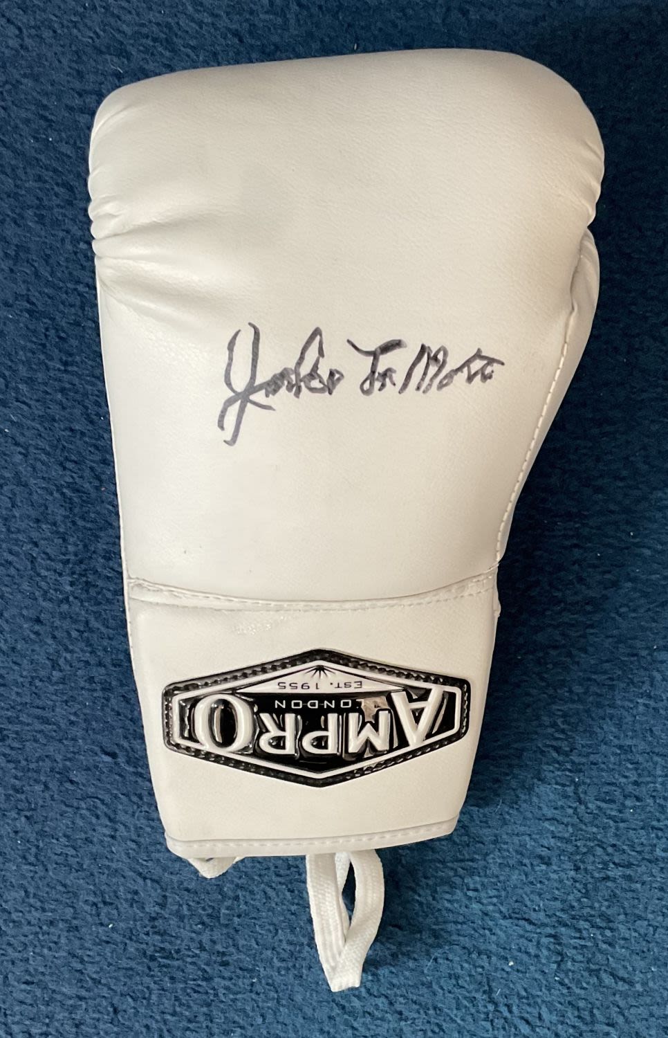 Lot 231: Jake LaMotta signed white Ampro London boxing glove....