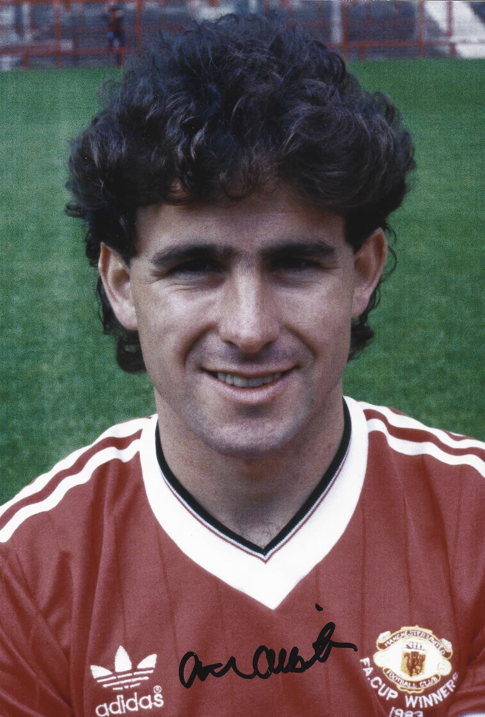 Lot 308: Arthur Albiston signed Manchester United 12x8 colour photo....