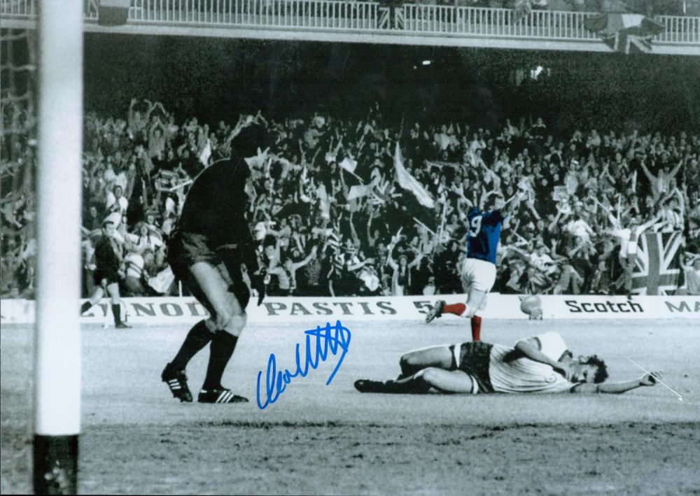 Lot 172: Football. Rangers FC Legend Willie Johnstone Personally Signed...