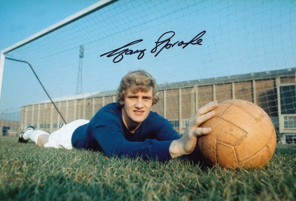 Lot 160: Autographed GARY SPRAKE 12 x 8 photo -...