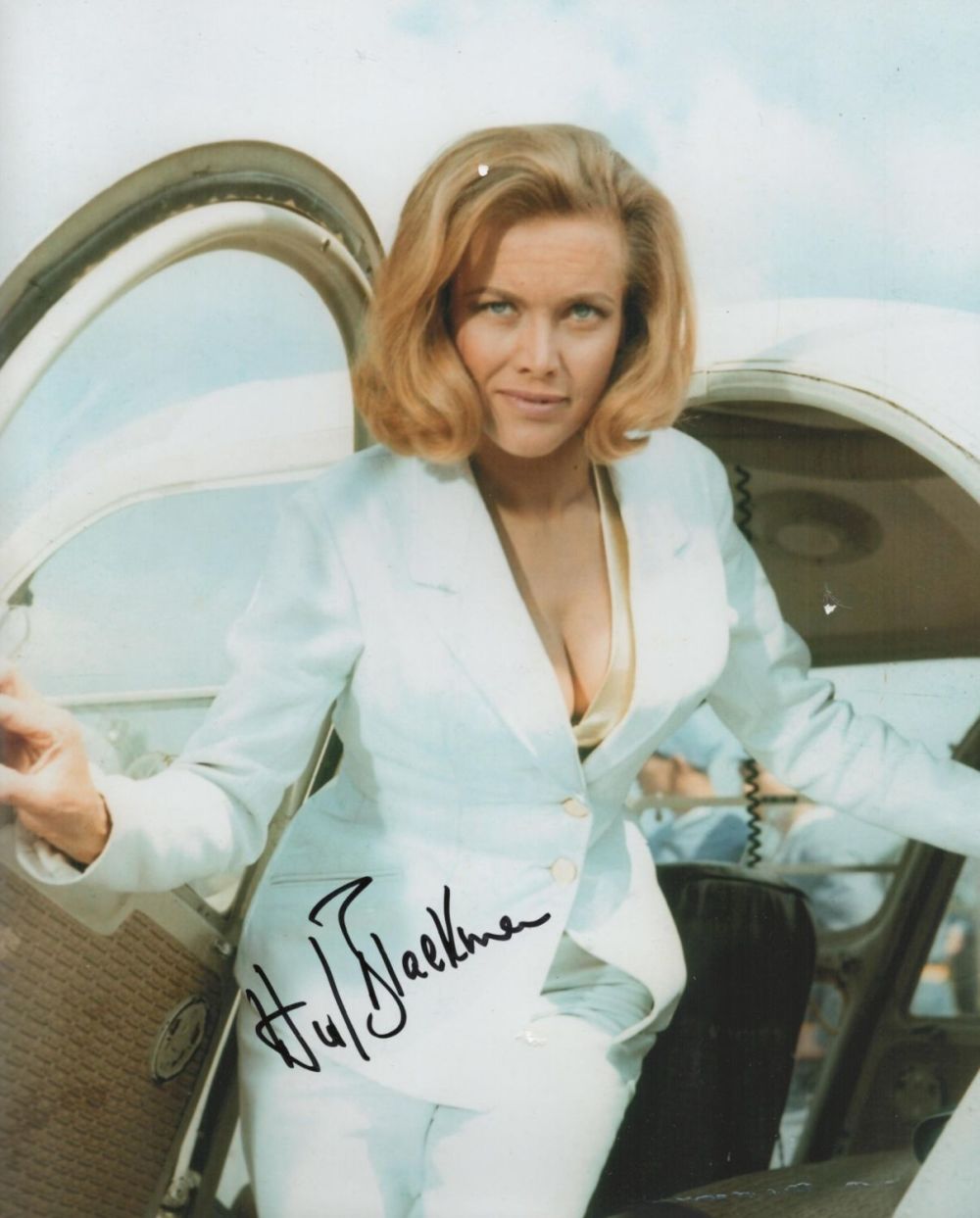 Lot 300: Honor Blackman (1925-2020) Actress Signed 007 James Bond...