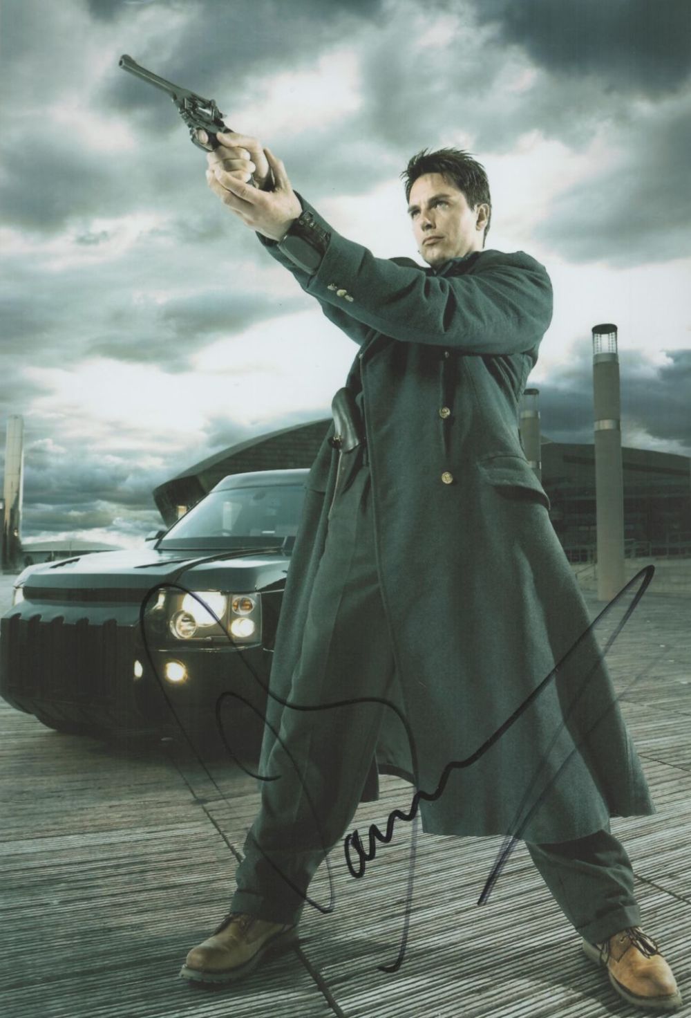 Lot 333: John Barrowman Actor Signed 'Torchwood' Captain Jack 8x12...