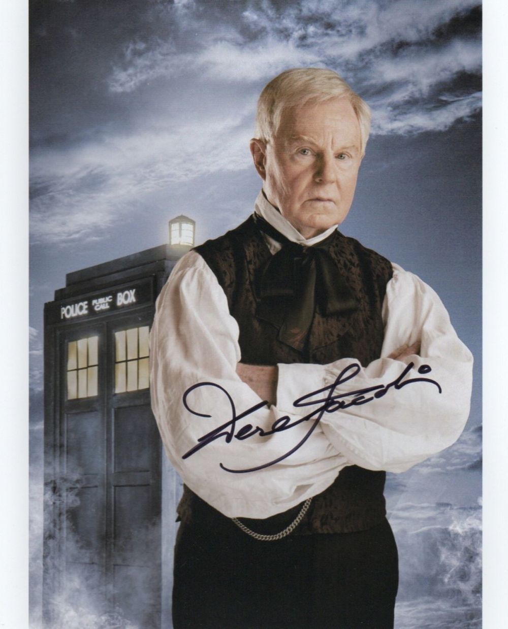 Lot 463: Dr Who Sir Derek Jacobi signed 10 x...