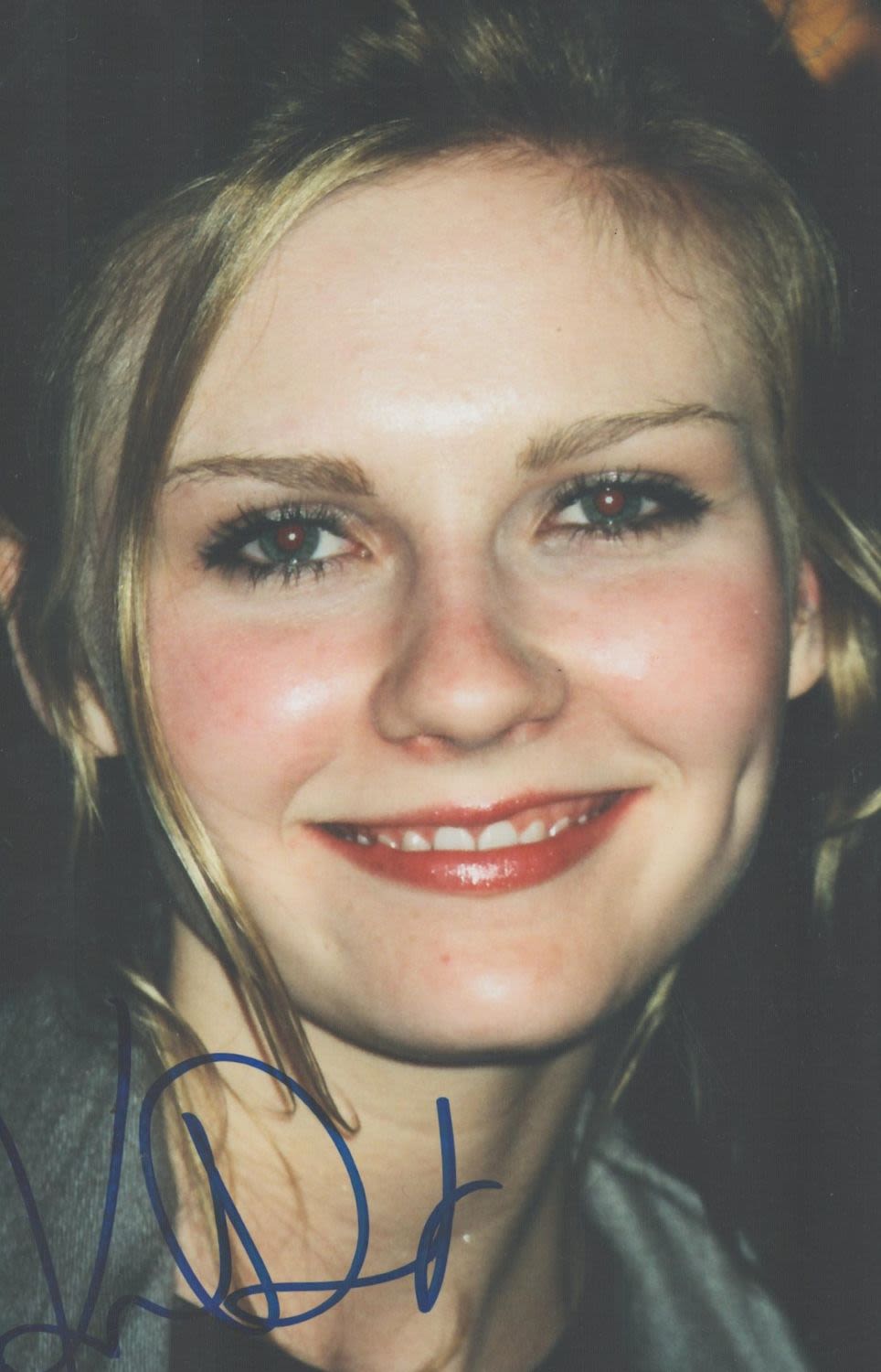 Lot 555: American Actress Kirsten Dunst Signed 10x8 inch Colour...
