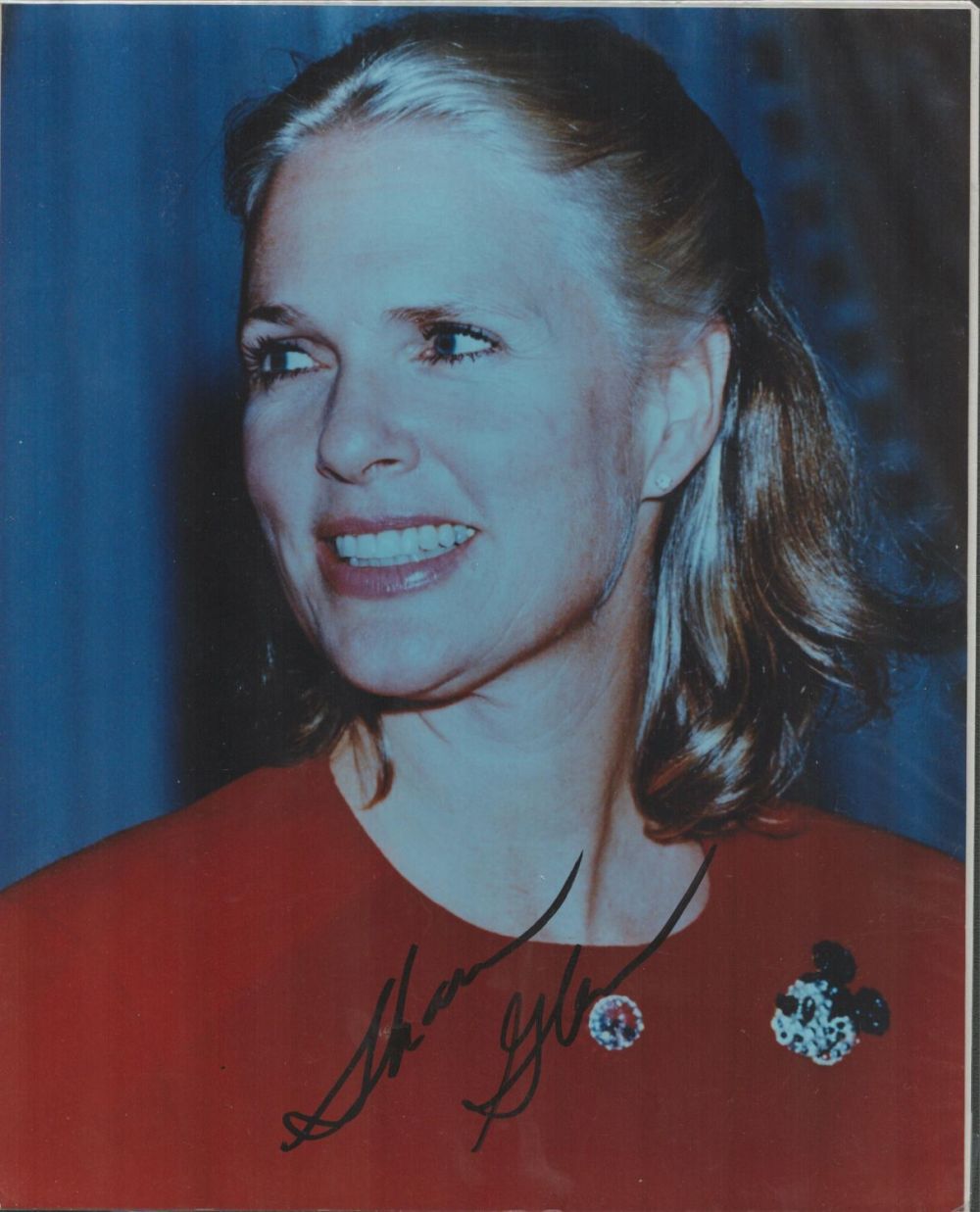 Lot 610: Sharon Gless signed 10x8 colour photo. Gless is...