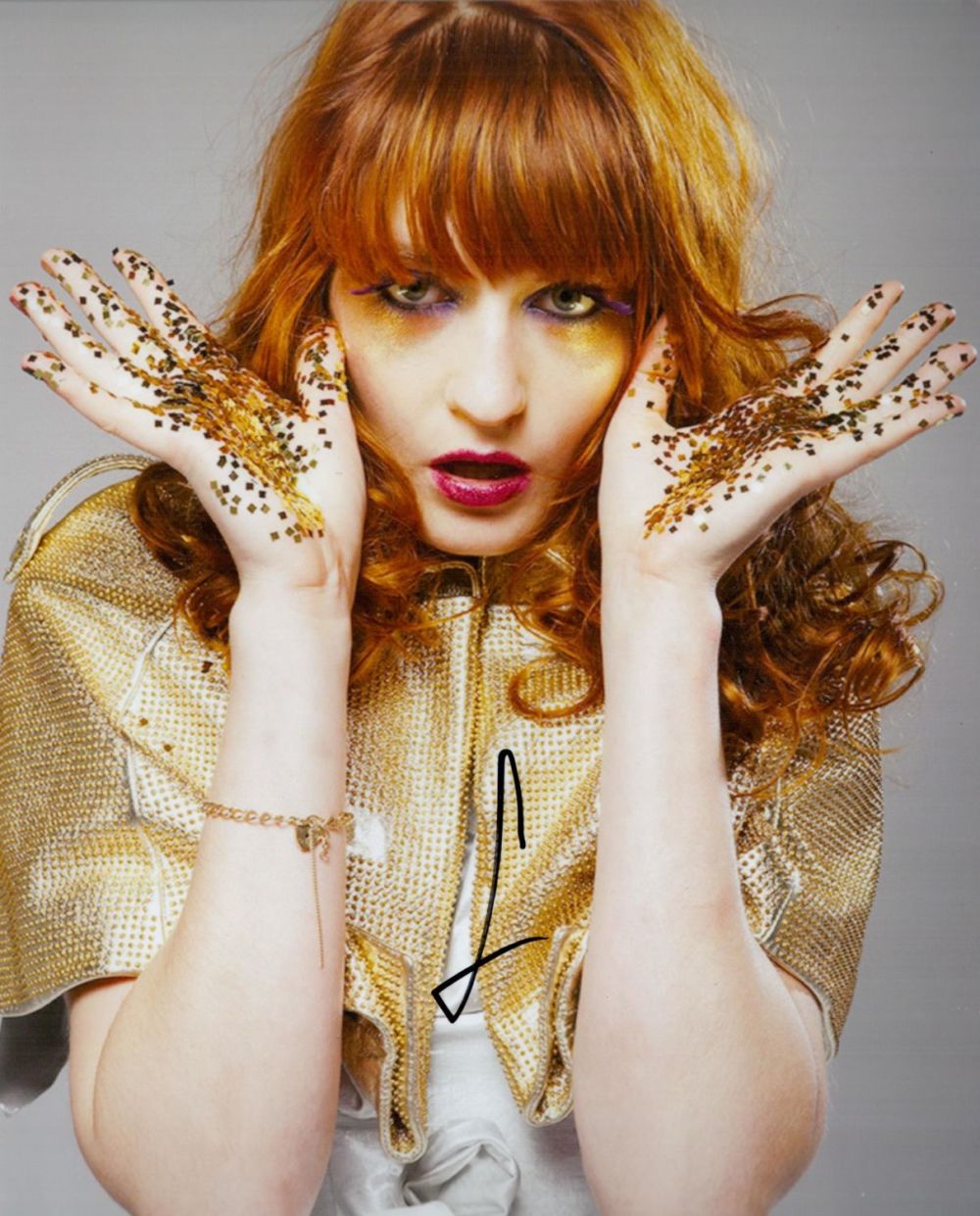 Lot 692: Florence Welch signed 10x8 colour photo. Singer. Good...