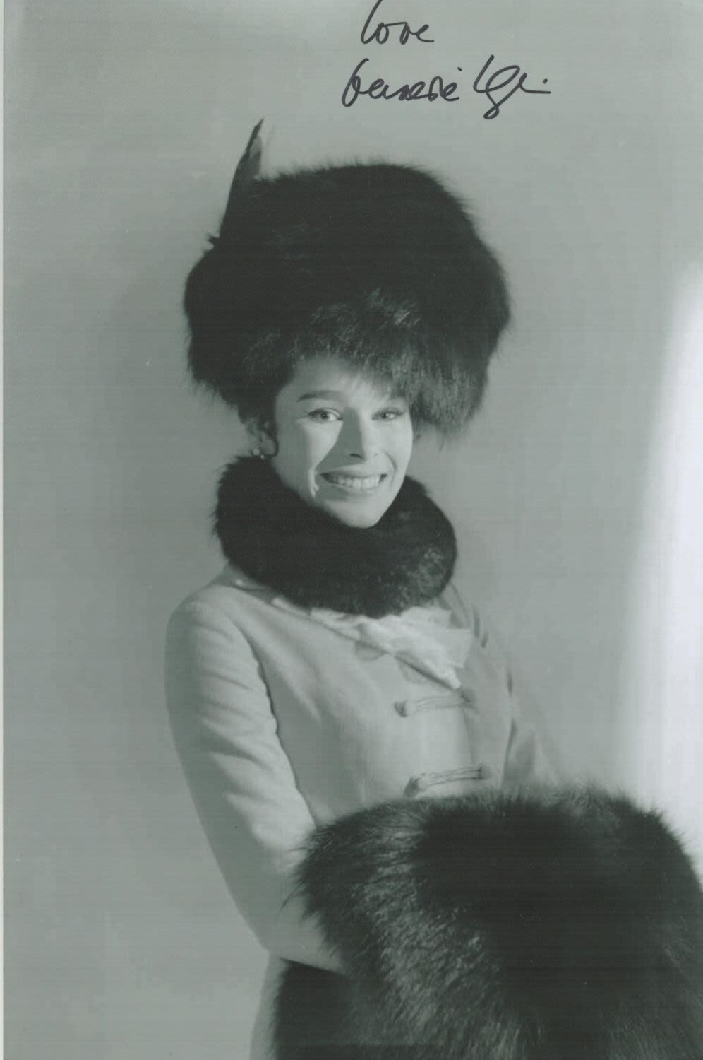 Lot 741: Geraldine Chaplin signed 12x8 black and white photo....