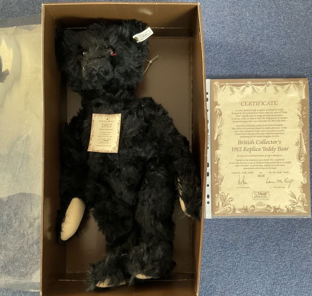 Lot 150: Steiff British Collector's 1912 Replica Teddy Bear, Limited...