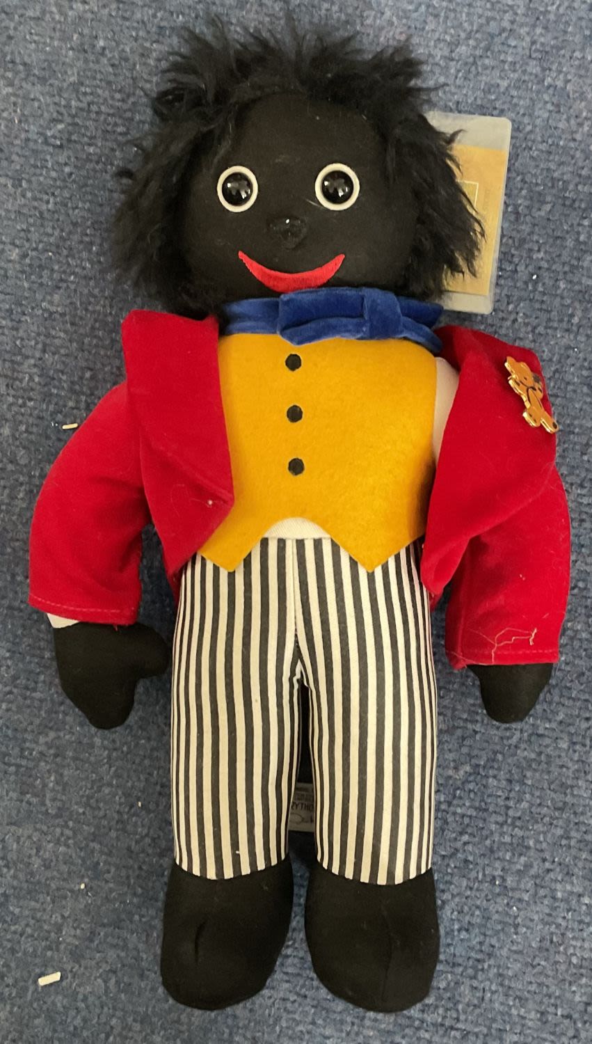 Lot 152: Handmade by Merrythought. Golly Limited Edition No 195...
