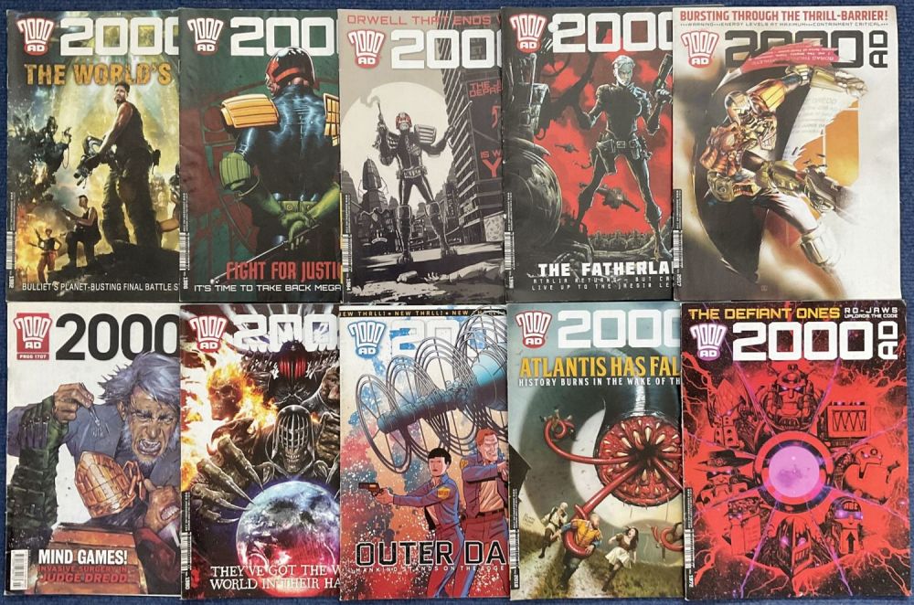 Lot 310: Collection of 10 comics 2000AD comics, Prog 1972...