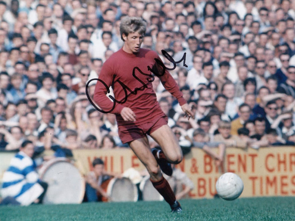 Lot 202: Autographed Colin Bell 8 X 6 Photo colour,...