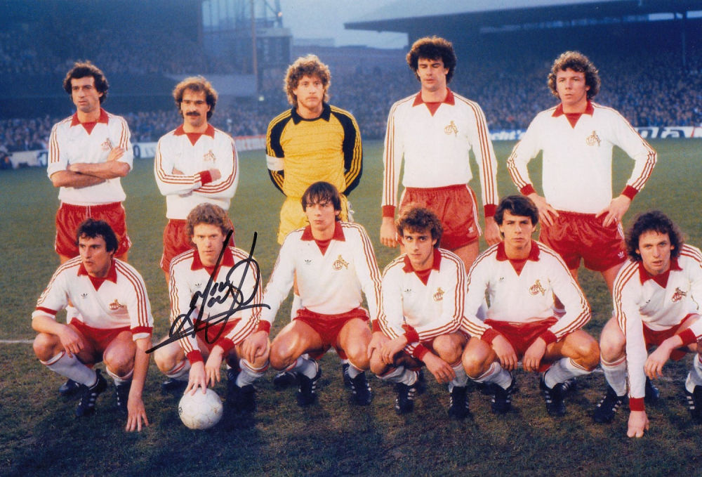 Lot 251: Autographed Tony Woodcock 12 X 8 Photo colour,...