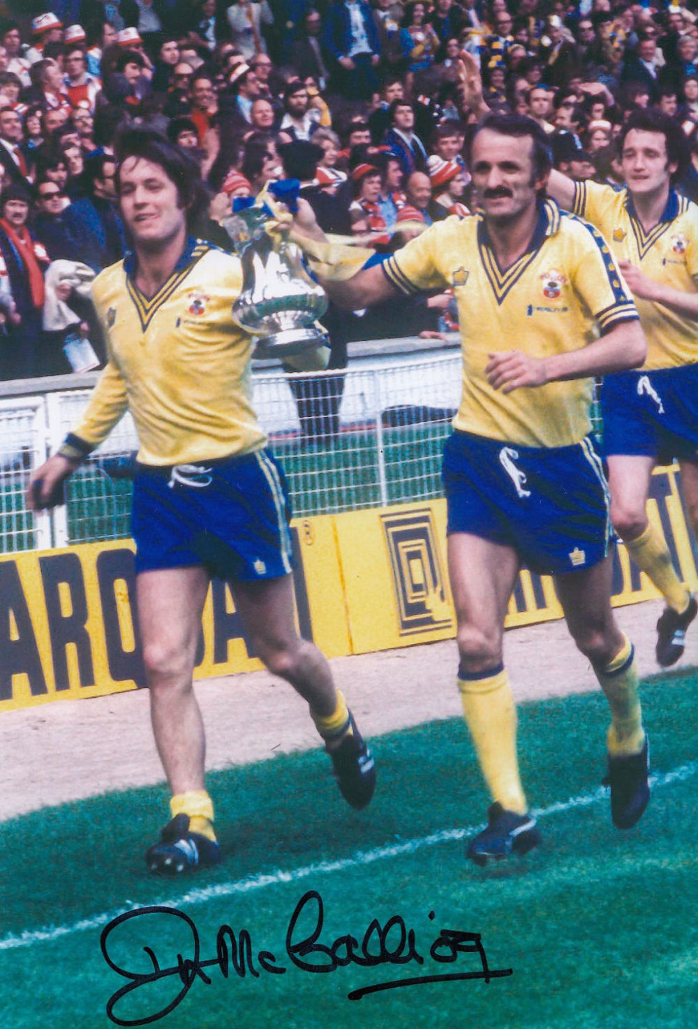 Lot 284: Autographed Jim Mccalliog 12 X 8 Photo colour,...