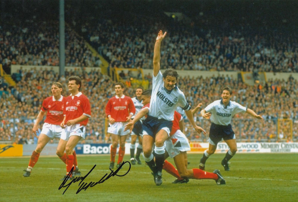 Lot 292: Autographed Gary Mabbutt 12 X 8 Photo colour,...