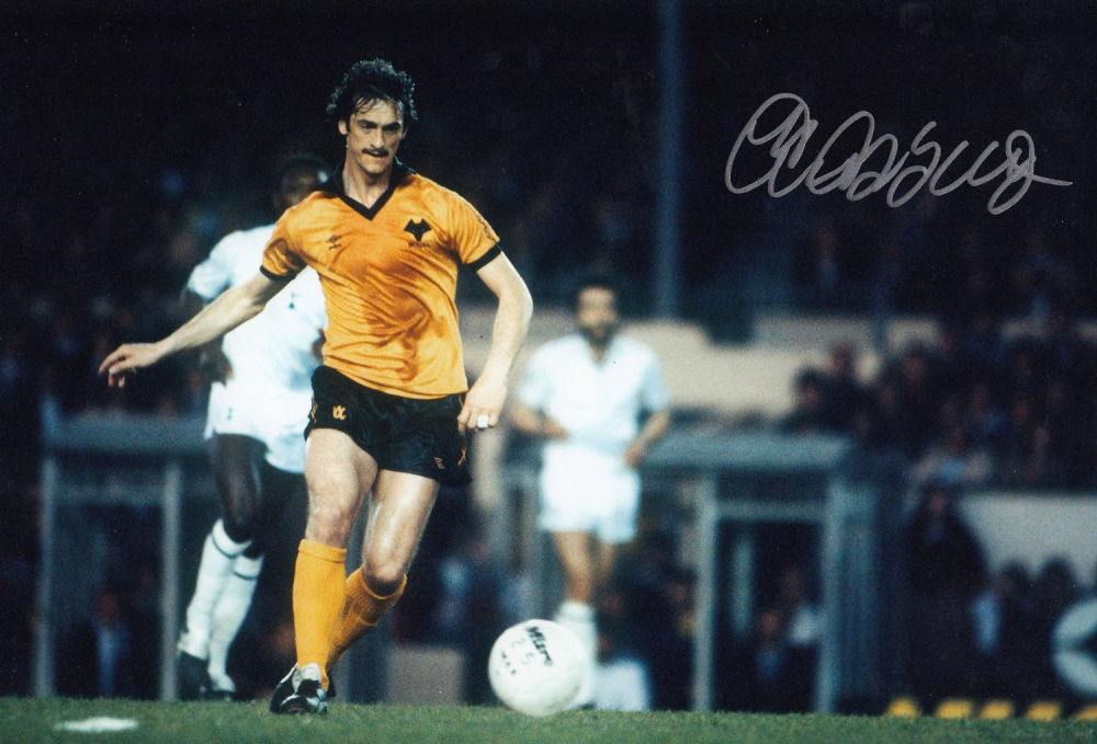 Lot 295: Autographed Kenny Hibbitt 12 X 8 Photo colour,...
