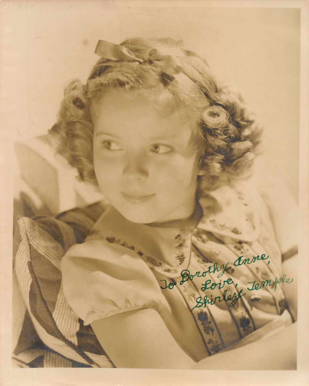 Lot 312: American Actress Shirley Temple Signed 10x8 Inch Vintage...