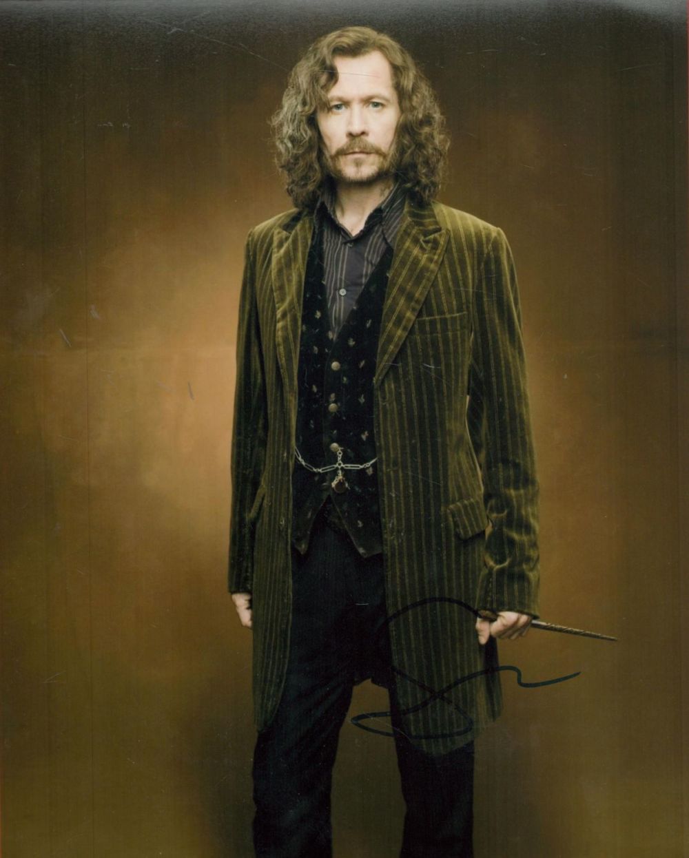 Lot 334: Harry Potter Actor Gary Oldman Signed 10x8 inch...