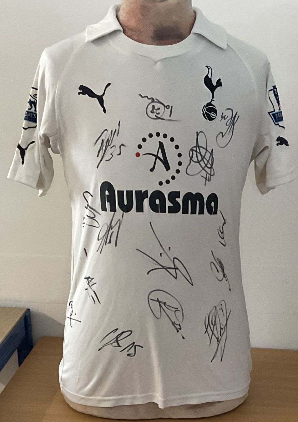 Lot 336: Football 14 Signed Tottenham Hotspurs FC Home Replica...