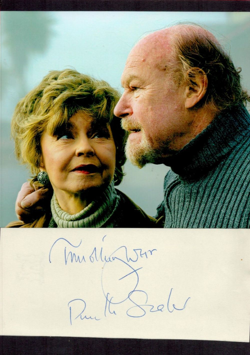 Lot 505: English Actress Prunella Scales (Fawlty Towers) Signed Signature...