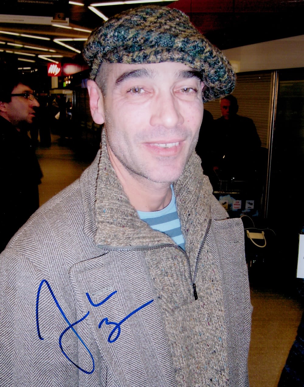 Lot 736: Jean-Marc Barr signed 10x8 colour photo. Good condition....