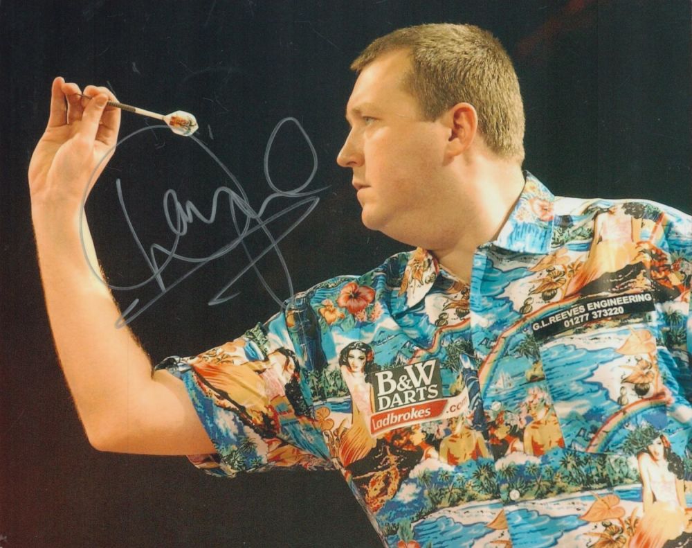 Lot 317: Darts Wayne Hawaii 501 Mardle signed 10x8 colour...