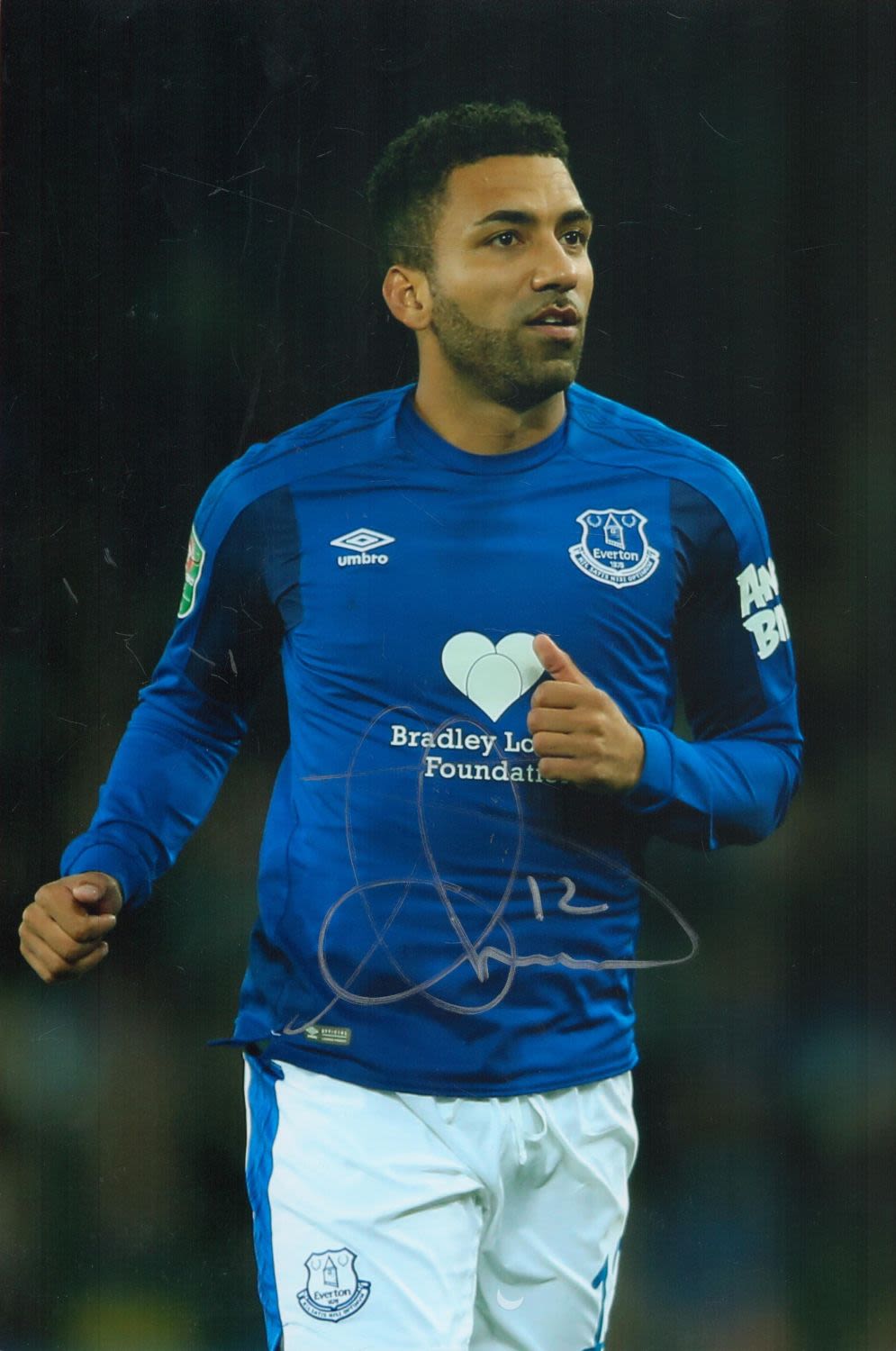 Lot 324: Football Aaron Lennon signed Everton 12x8 colour photo....