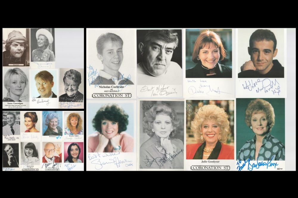 Lot 123: TV Coronation Street collection 20 assorted 6x4 promo...
