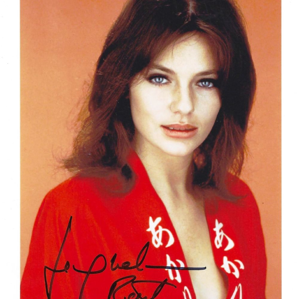 Lot 384: Jaqueline Bisset Signed 10x8 inch Colour Glamour Shot...