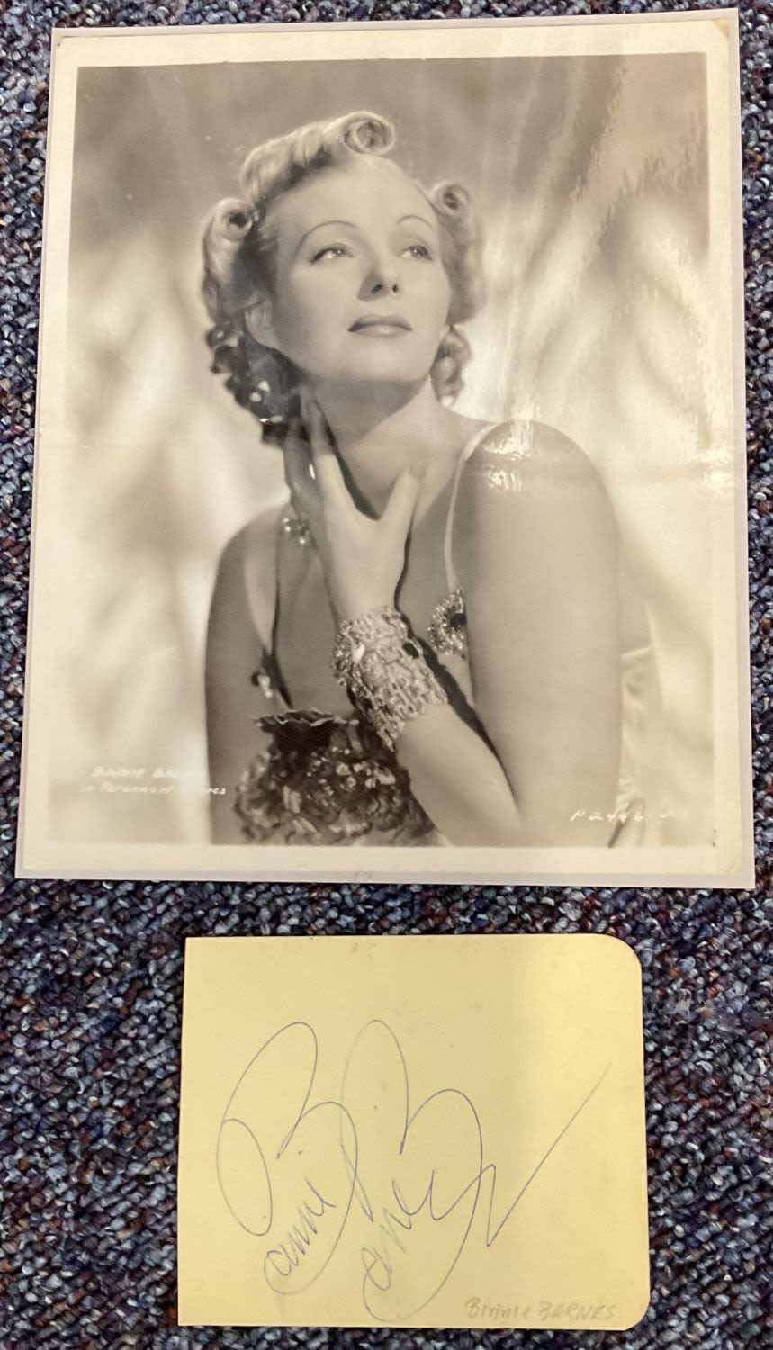 Lot 422: Binnie Barnes and Wanda Hendrix Signed Autograph album...