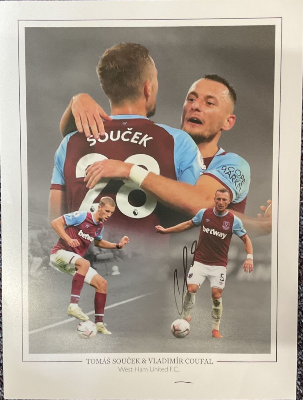 Lot 432: Football West Ham Star Vladimir Coufal Signed 16x12...