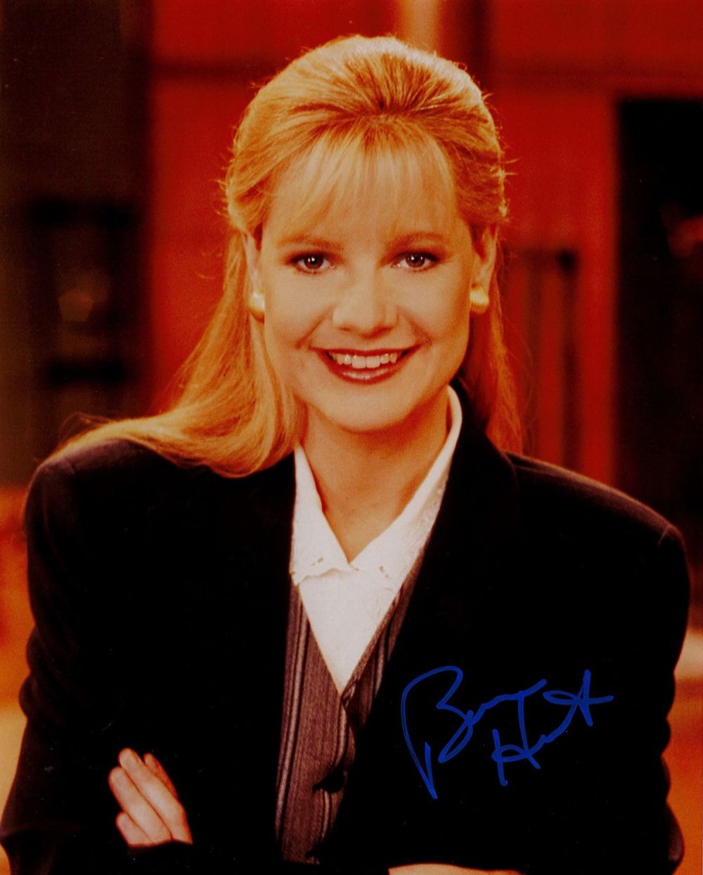 Lot 508: Bonnie Hunt Signed 10x8 inch Colour Photo. Signed...