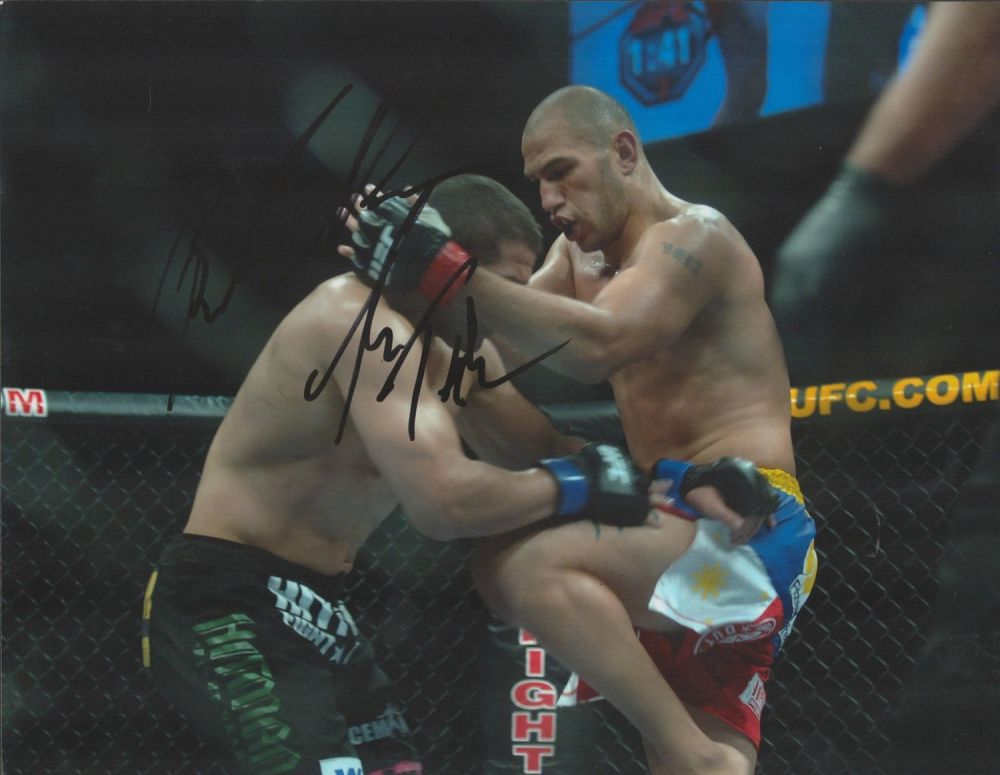 Lot 594: Brandon Vera signed 12x8 colour photo. Vera, or...