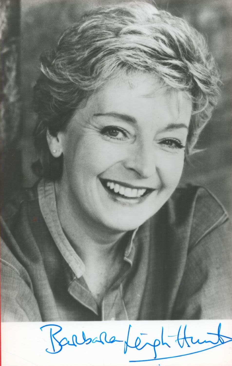 Lot 223: Actor, Barbara Leigh Hunt signed 6x4 black and...