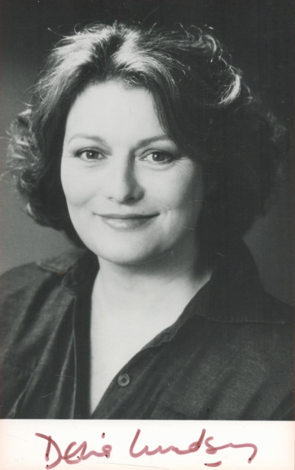 Lot 233: Actor, Delia Lindsay signed 6x4 black and white...