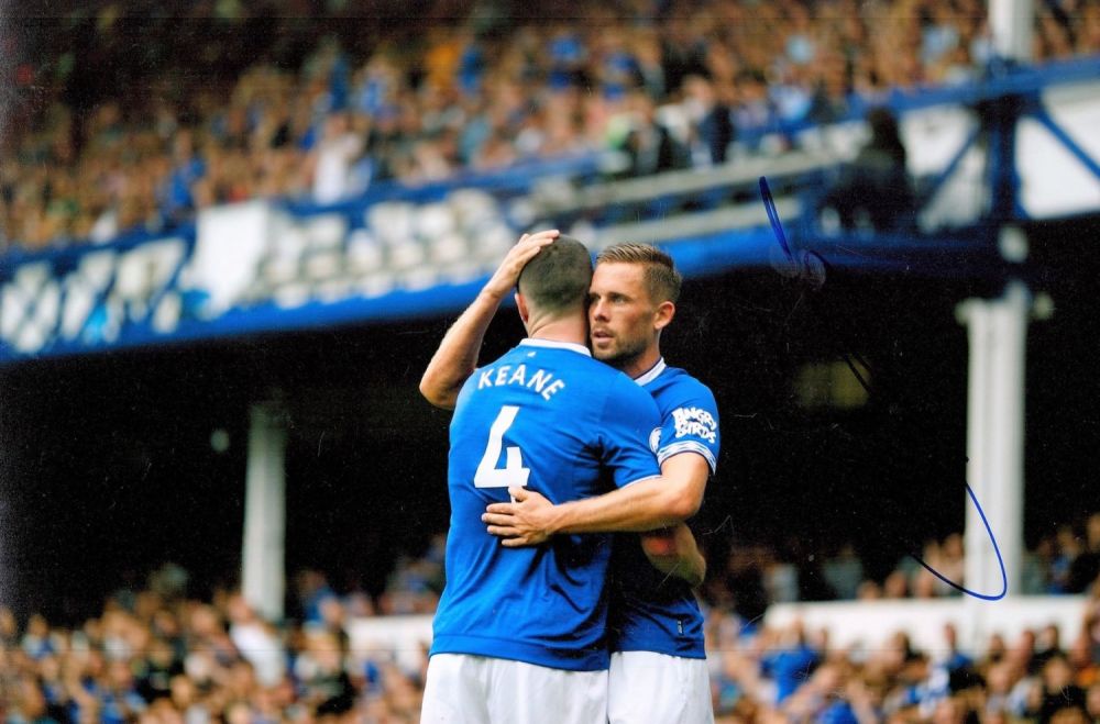Lot 308: Football Gylfi Sigurdsson signed Everton 12x8 colour photo....