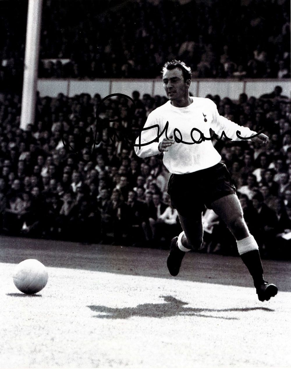 Lot 227: Jimmy Greaves signed Tottenham Hotspur 10x8 black and...