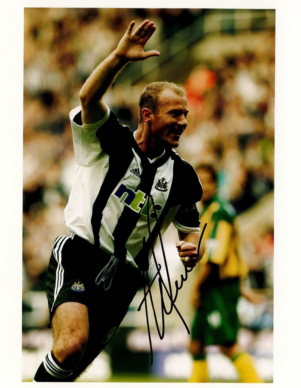 Lot 233: Alan Shearer signed 10x8 Newcastle United colour photo....
