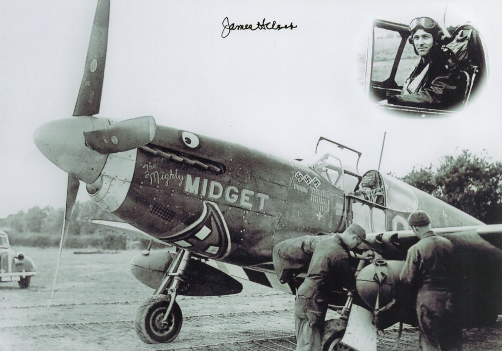 Lot 599: WW2 James H Clark (USAF WW2) Signed 11x8...