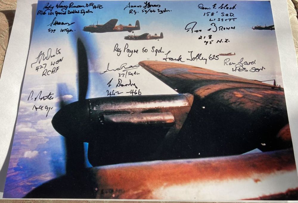 Lot 221: WW2 Bomber command veterans multiple signed 10 x...