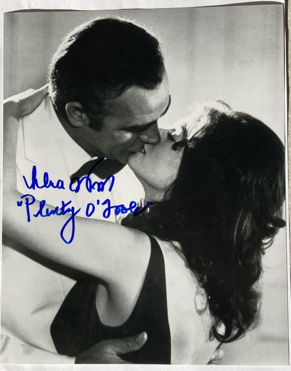 Lot 251: James Bond actress Lana Wood signed 10 x...