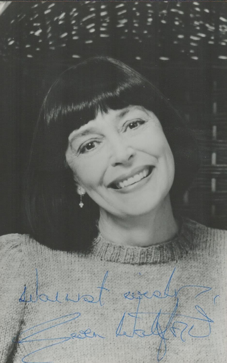 Lot 140: Gwen Watford signed 6x4 black and white photograph....