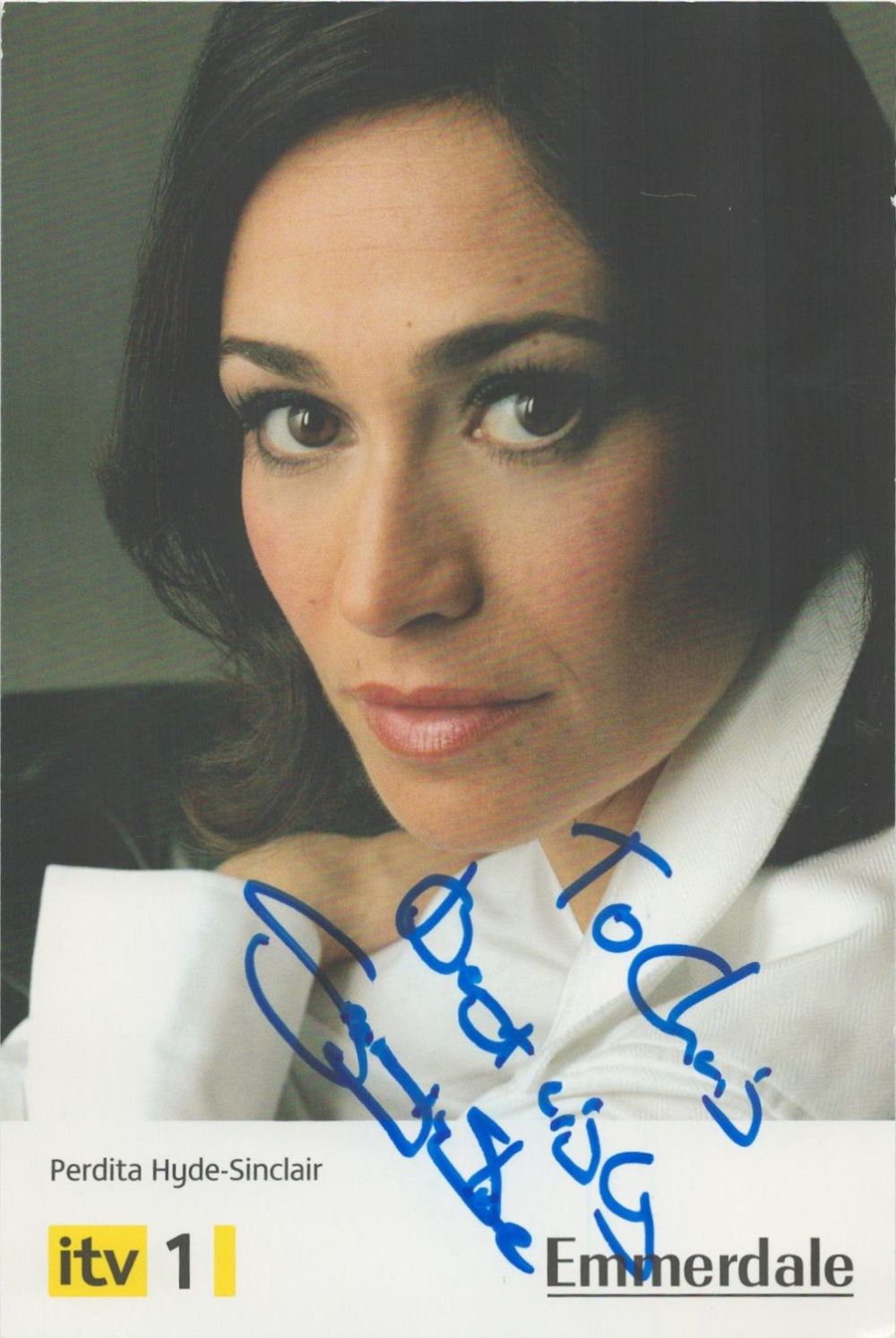 Lot 257: Georgia Slowe signed 6x4 colour Emmerdale promo photo,...