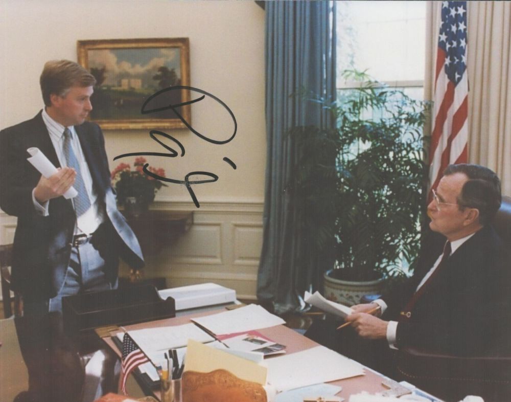 Lot 352: Dan Quayle signed 10x8 colour photo. Quayle (born...