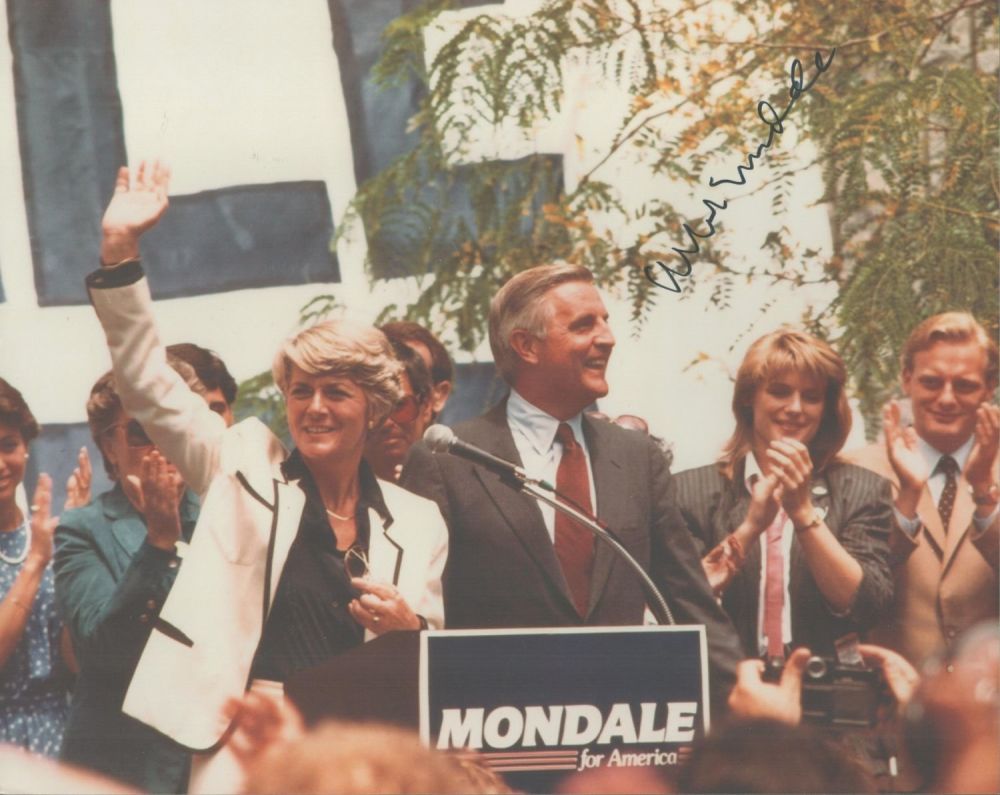 Lot 360: Walter F Mondale signed 10x8 colour photo. Walter...
