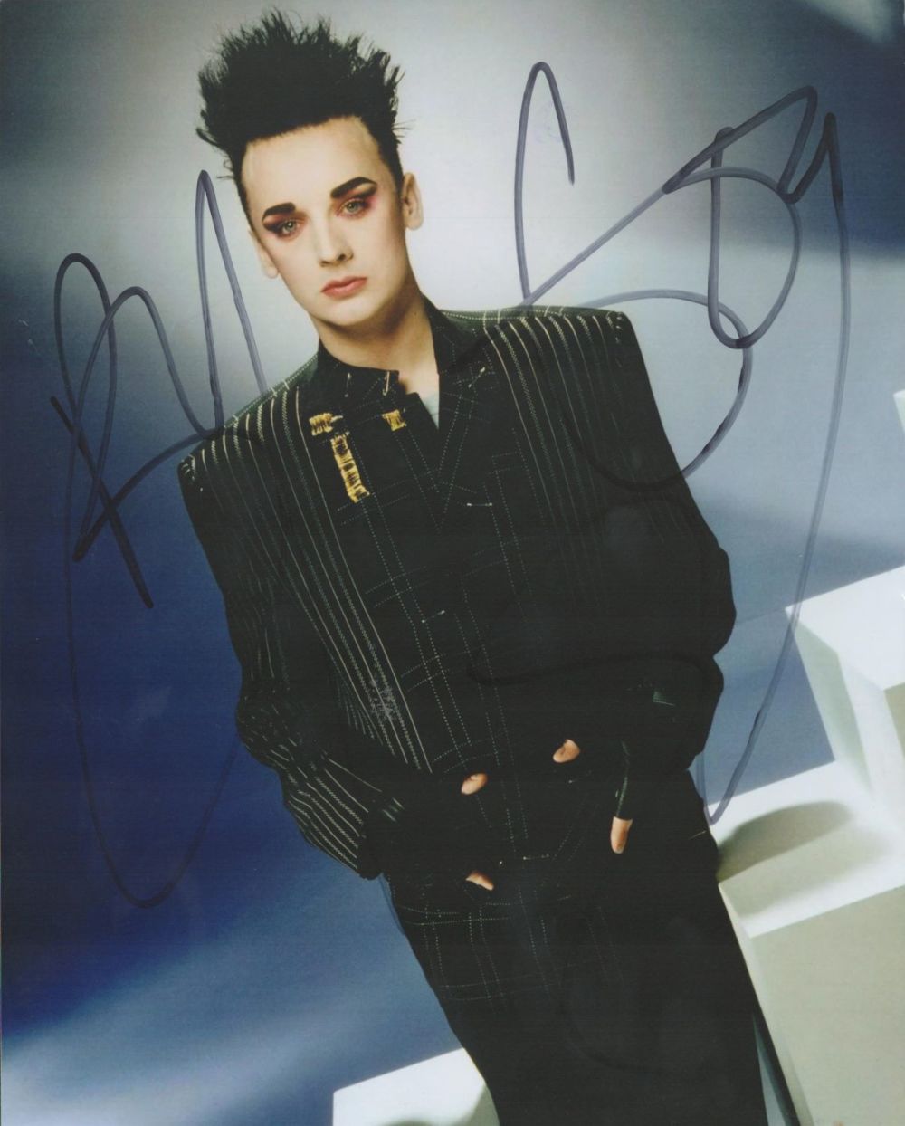 Lot 432: Boy George signed 10x8 colour photo. George is...