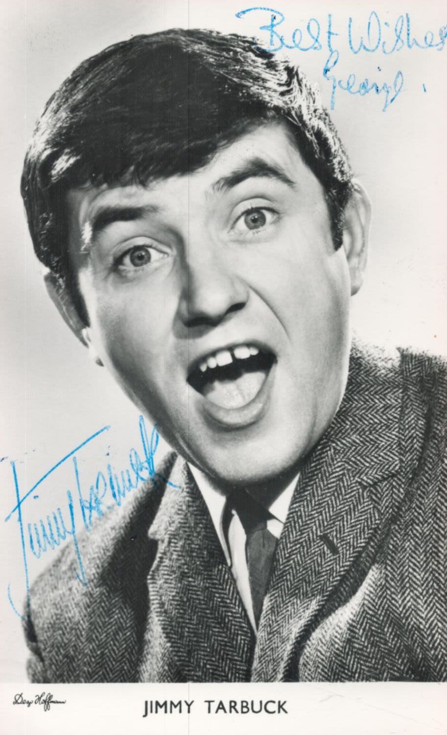 Lot 569: Jimmy Tarbuck signed vintage 6x4 black and white...